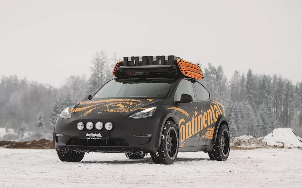 تسلا موديل Y آوف روود (2)