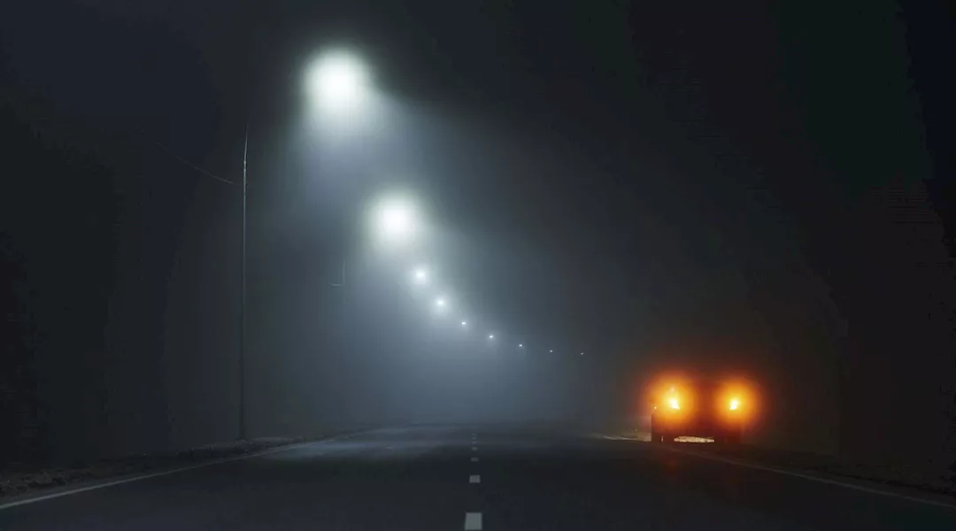 القيادة بالظروف الضبابية