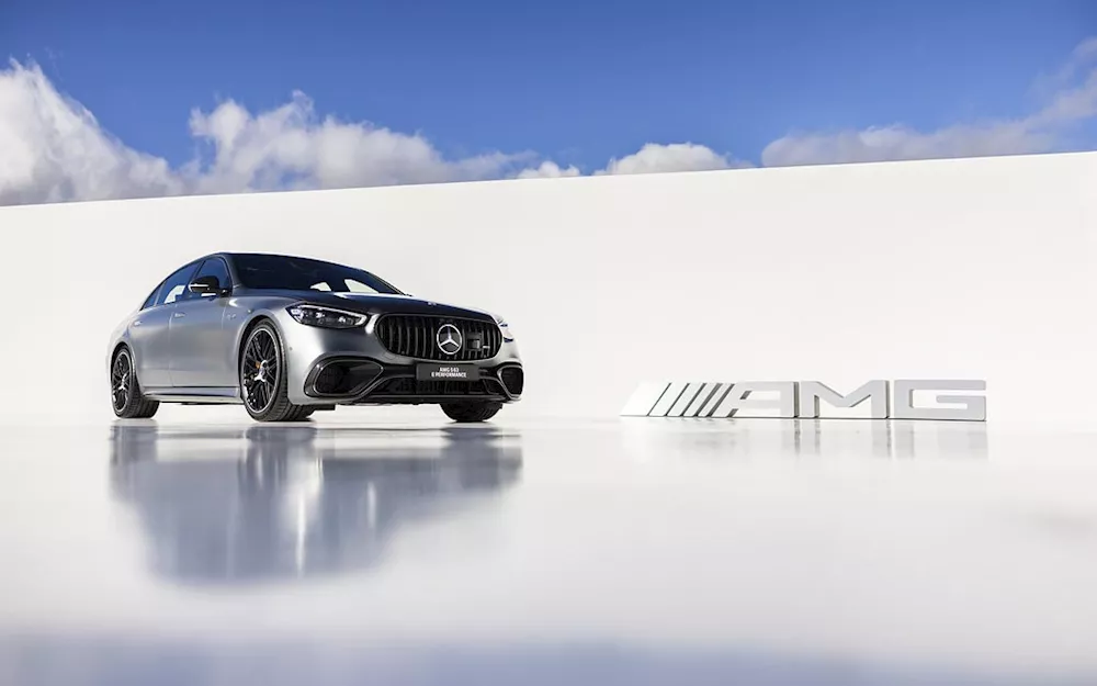 مرسيدس تقدم S63 AMG الجديدة بمنظومة هايبرد لأول مرة 