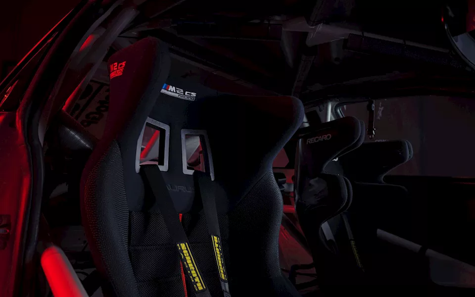 أقوى نسخ بي إم دابليو m2 تنطلق لتأمين سباقات MotoGP