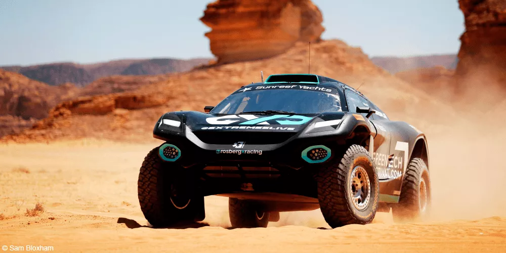 فريق روسبيرج ريسينج يتصدر سباق Extreme E بالسعودية