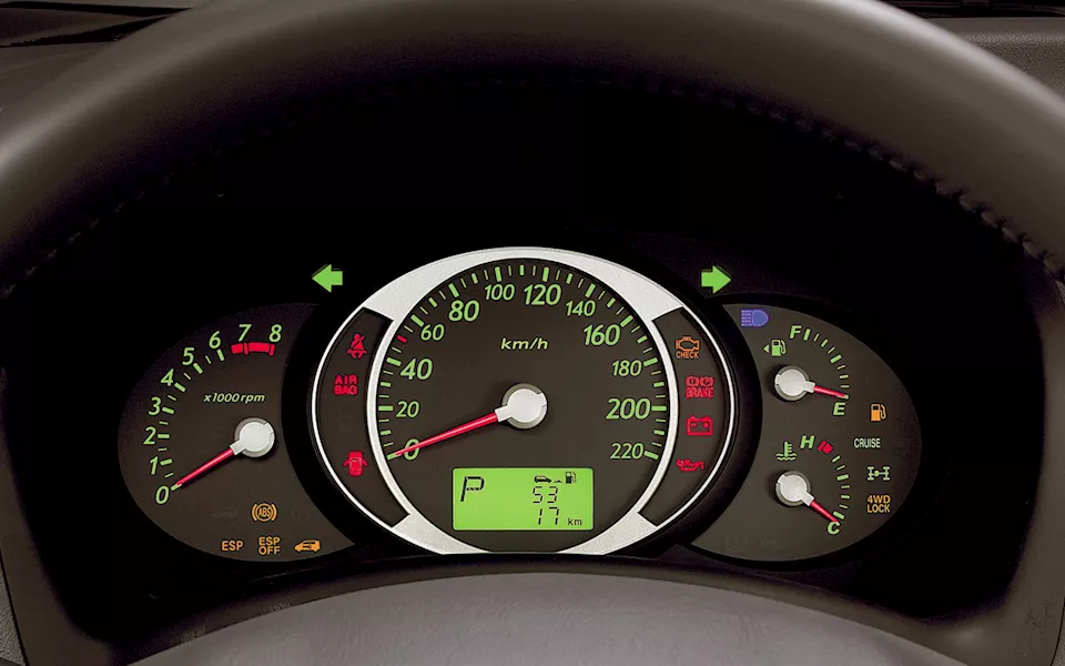 الجيل الأول من هيونداي توسان موديل 2005