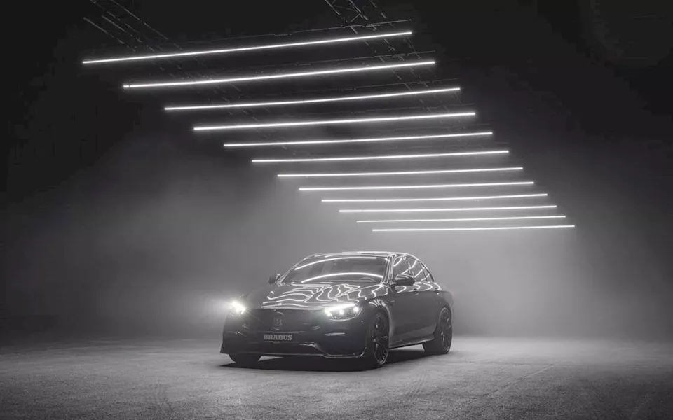 نسخة برابوس 900 المعدلة من مرسيدس E63 AMG