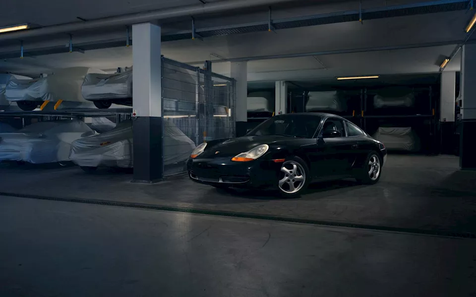 بورشه 911 كلاسيكية تعود لحياة نسخة فريدة من نوعها – صور وتفاصيل