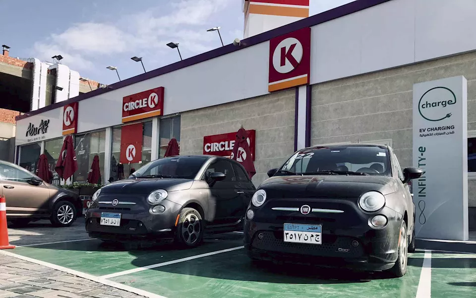 إحدى محطات شحن شركة إنفينيتي