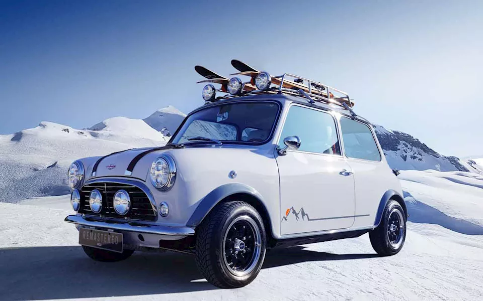 ميني كوبر الكلاسيكية بنسخ مجددة ومعدلة من ديفيد براون