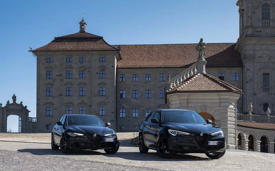 ألفا روميو جوليا و ستلفيو إستريما 