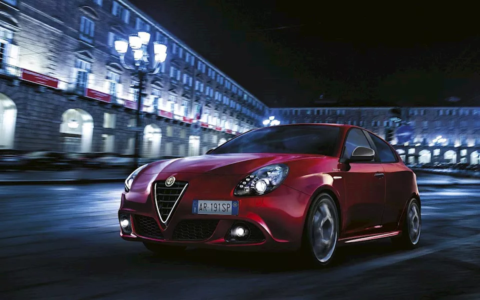 4 سيارات مستعملة شهيرة بمتعة القيادة أسعارها تماثل السيارات المدمجة الجديدة 