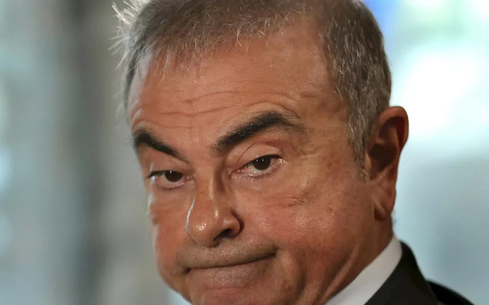 مذكرة إيقاف دولية لـ غصن  من فرنسا