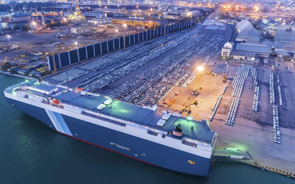 فوريًا.. التجارة والصناعة تفرج عن السيارات المحجوزة بالموانئ 