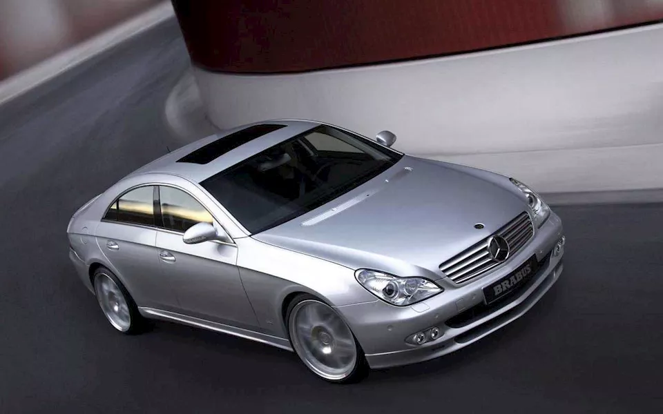 أول كروس أوفر وأول كوبيه رباعية الأبواب... سيارات رائدة في تاريخ الصناعة