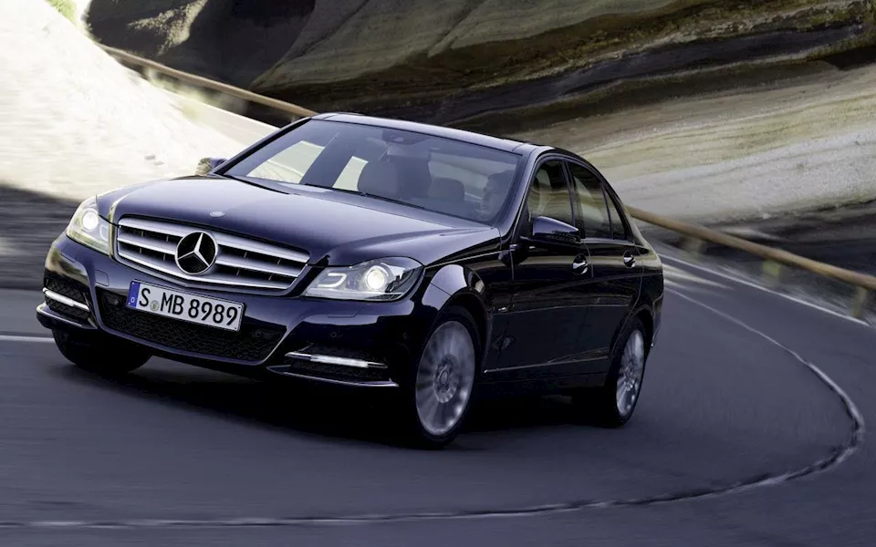 مرسيدس سي كلاس W204