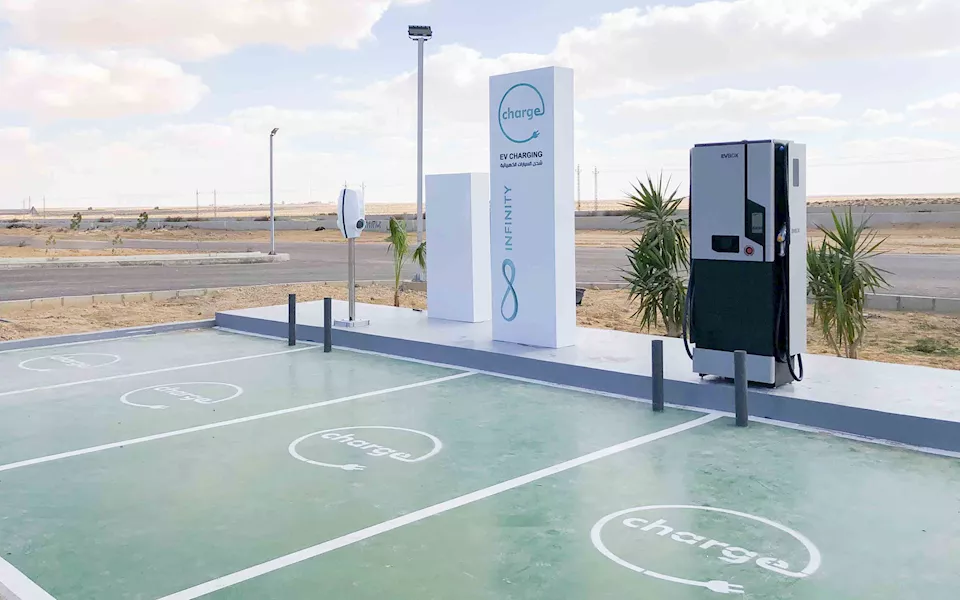 إنفنيتي تطبق تعريفة شحن السيارات الكهربائية خلال أيام