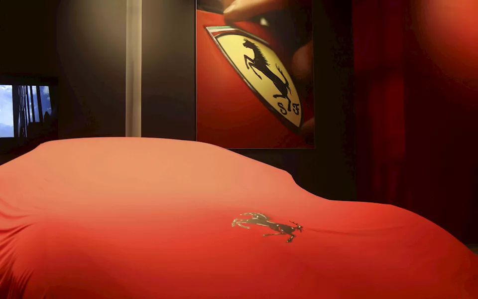 بعد عودتها لمصر... مركز صيانة فيراري الجديد يستضيف بعض أهم سياراتها