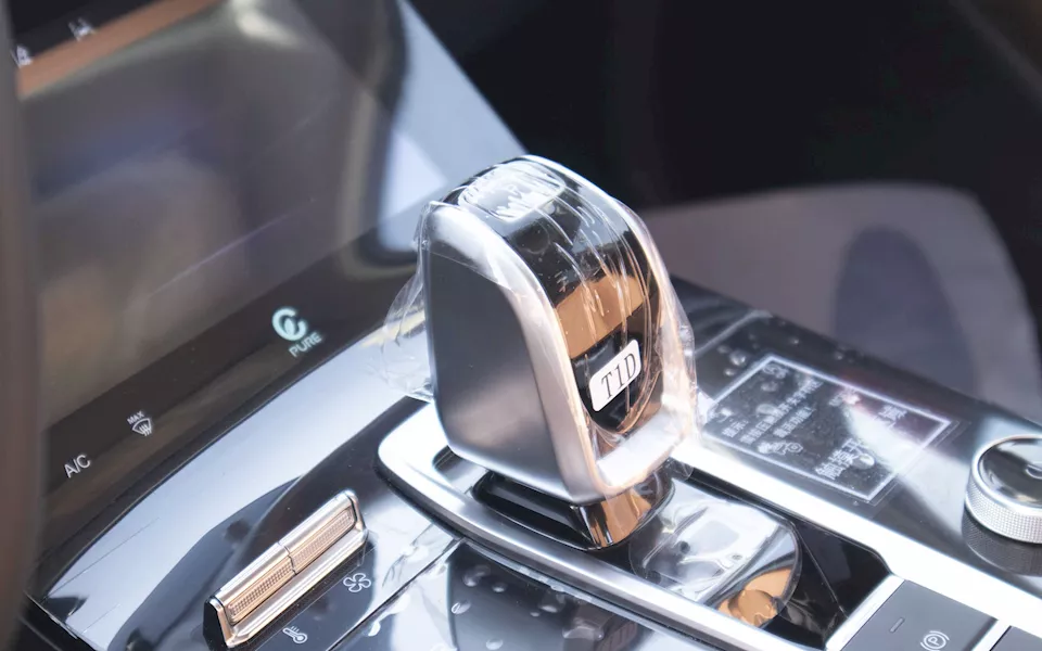 سيارات جديدة