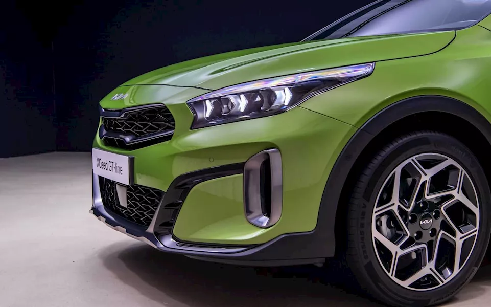 كيا إكسيد الفيس ليفت