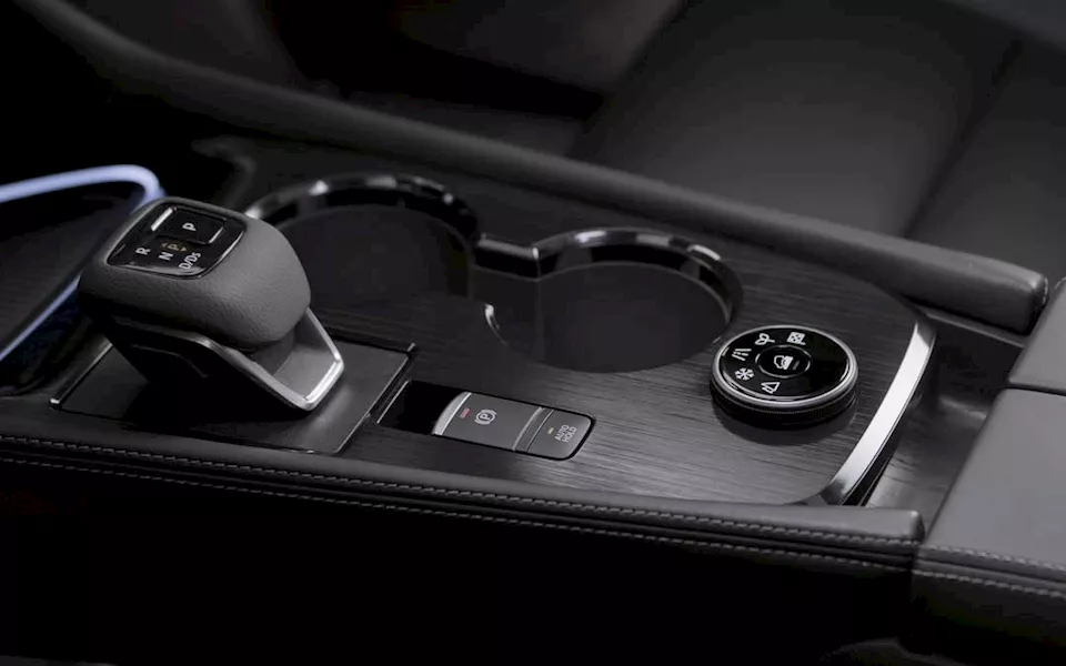 جيل نيسان إكس تريل الرابع