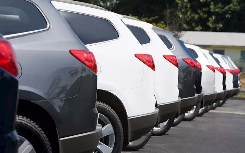 ليه لما بتفكر تشتري عربية بتشوفها في كل مكان؟