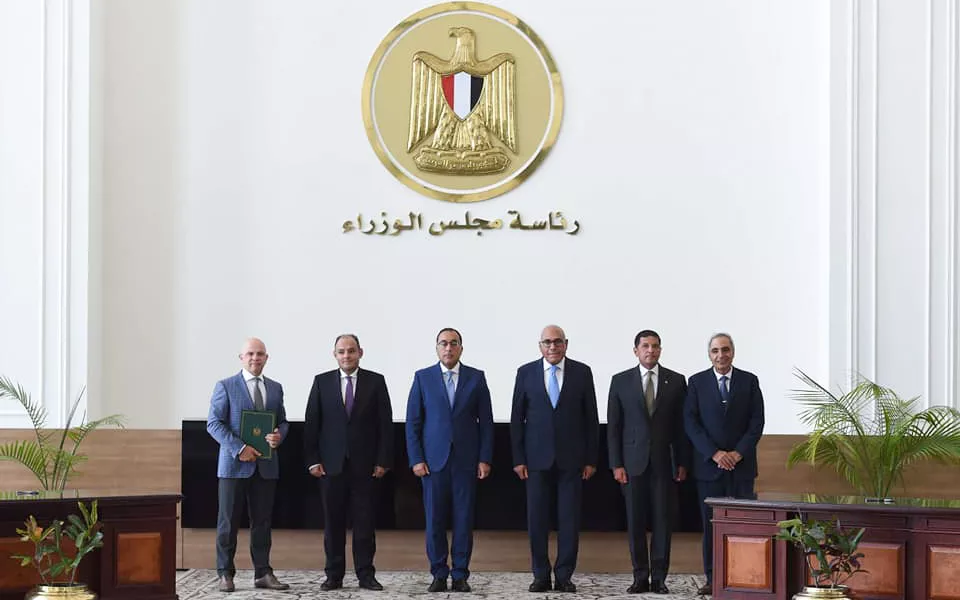 ستيلانتس تدرس زيادة استثماراتها في العربية الأمريكية للسيارات