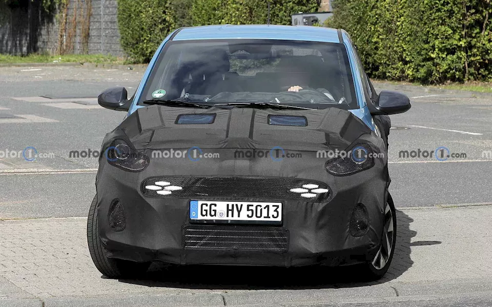 هيونداي i10 الفيس ليفت تحت الاختبار