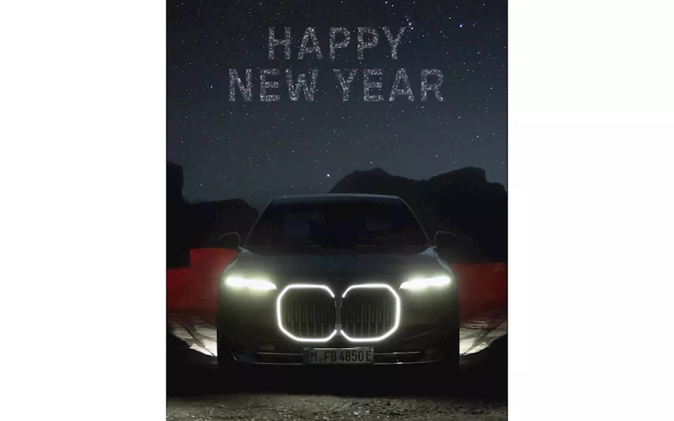 تهنئة شركات السيارات بالعام الجديد (2)