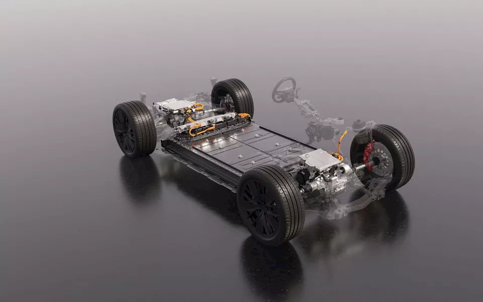 بورشه تعمل على تطوير ماكان الكهربائية الجديدةd