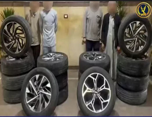 سرقة إطارات السيارات 