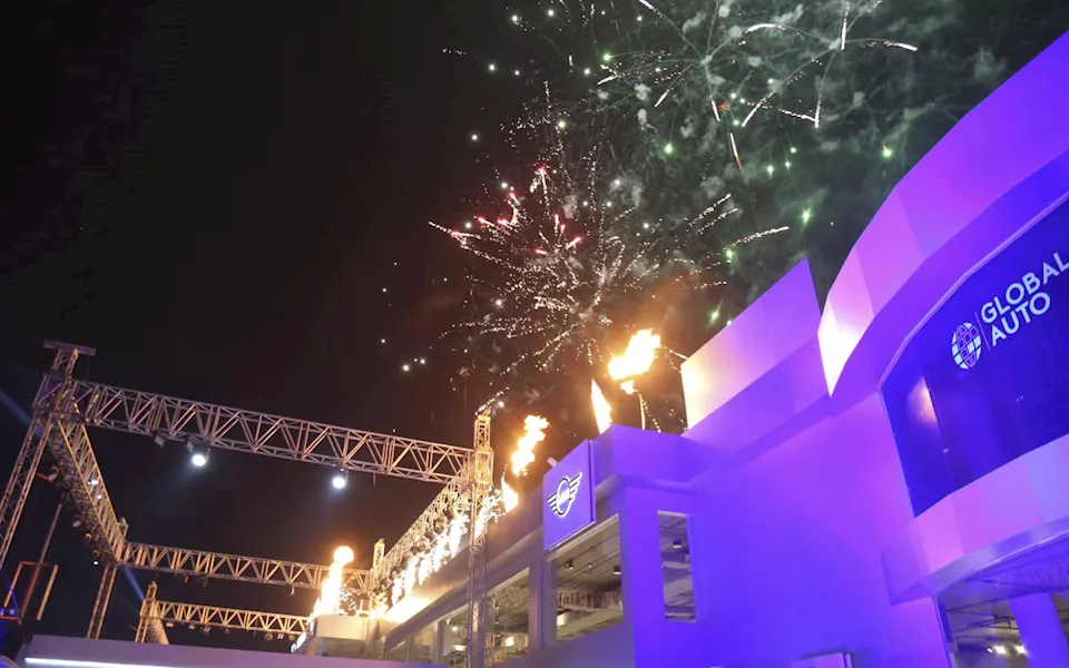 افتتاح صالة عرض بي إم دابليو وميني في مدينة العبور (1)