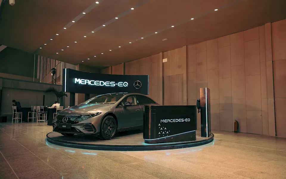 مرسيدس-بنز تستعرض EQS الكهربائية لأول مرة في مصر (1)