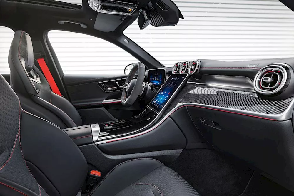 mercedes-amg-glc-63-s-e-performance-2