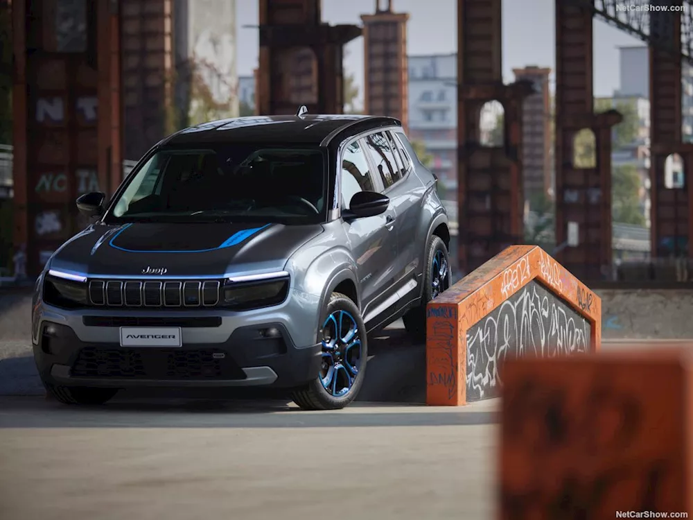 جيب أفينجر الهجينة موديل 2024