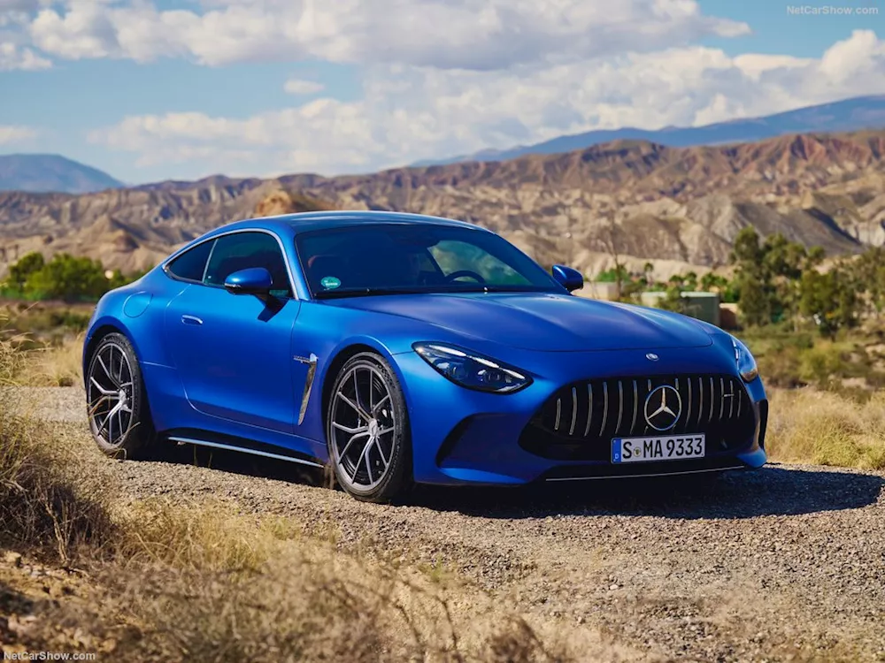 1 مرسيدس AMG GT موديل 2024