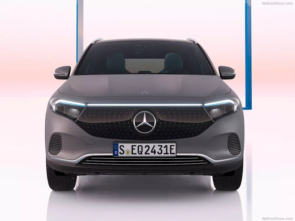 1 مرسيدس EQA الكهربائية الجديدة