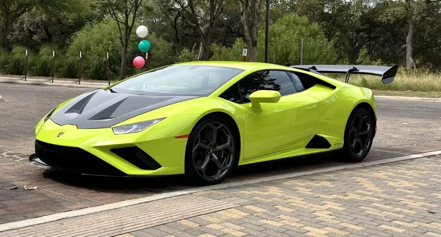  لامبورجيني Huracan