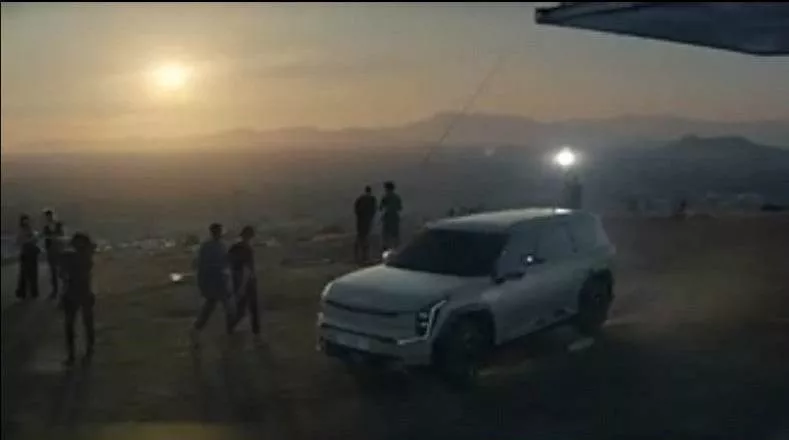 لقطات من المؤتمر الصحفي لكيا العالمية لتقديم EV9 بحضور شيفت