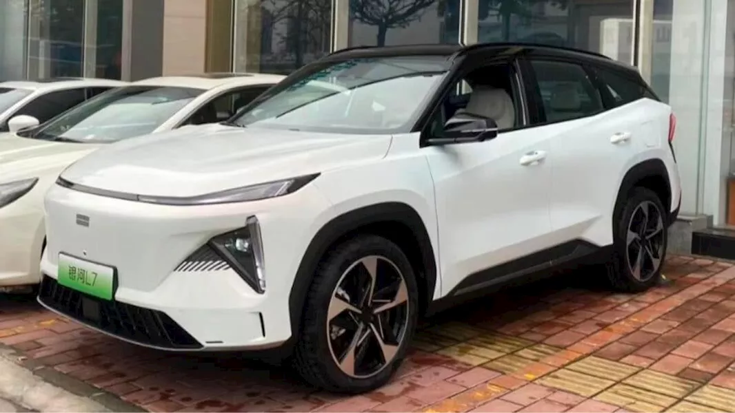 جيلي جالاكسي L7