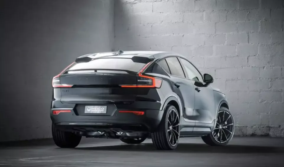 فولفو C-40 بتعديلات هايكو سبورتيف