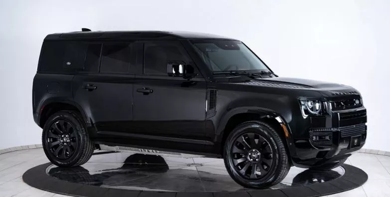  لاند روفر Defender