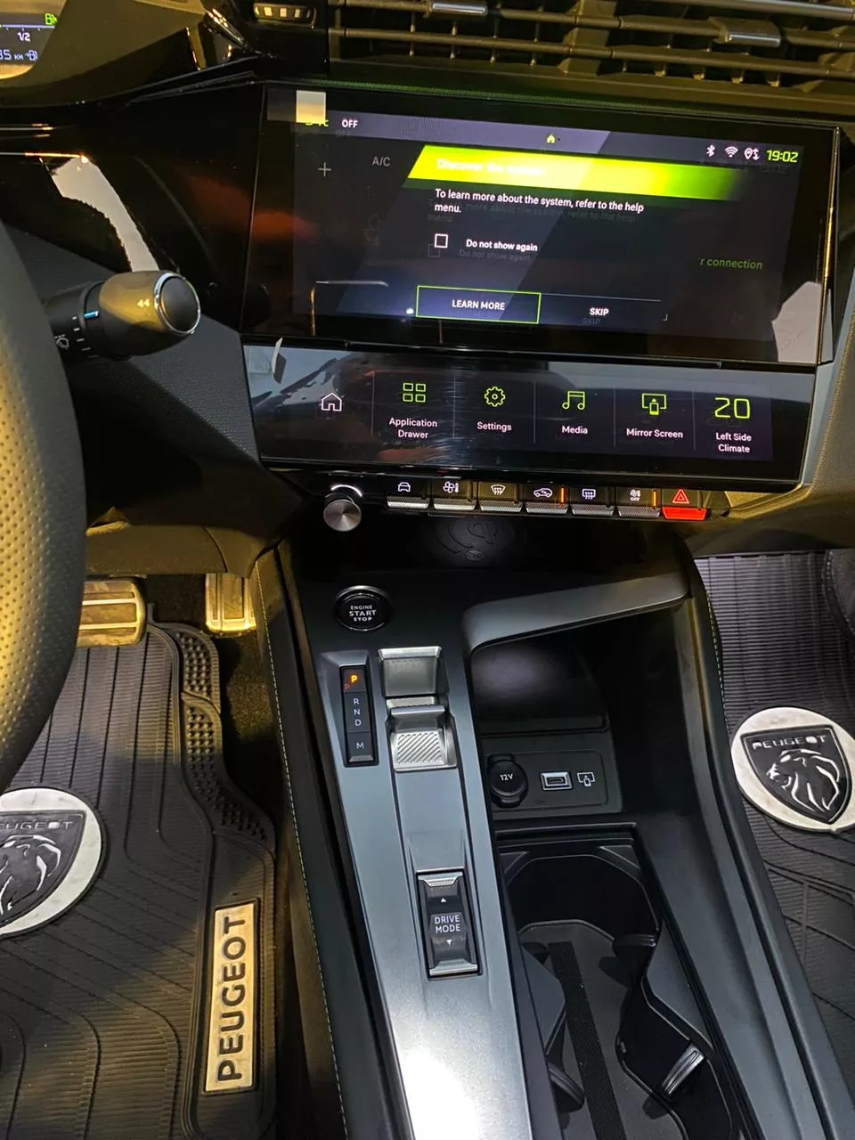 بيجو 408 الجديدة من حفل تقديمها بمصر