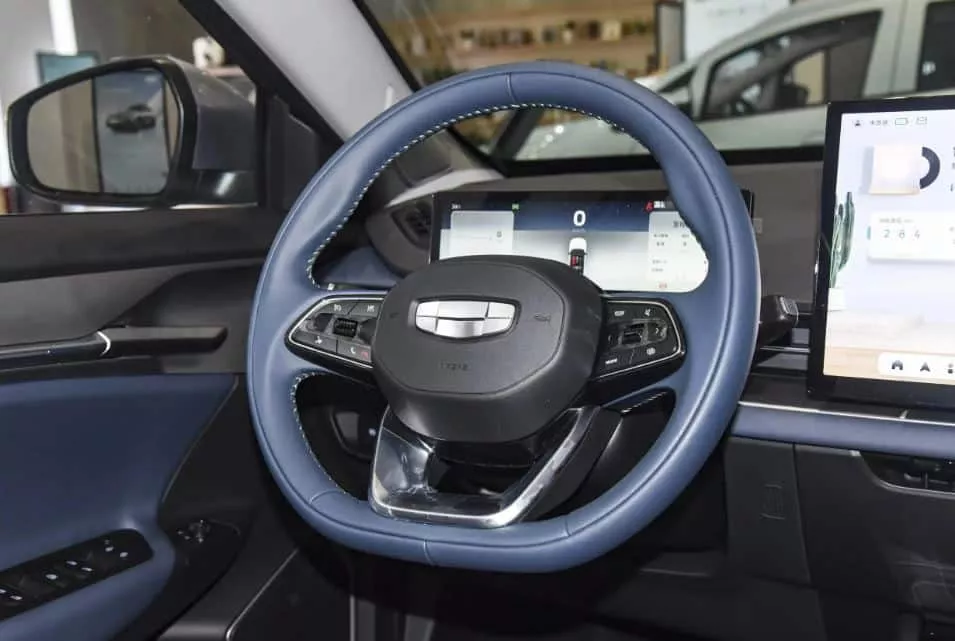 جيلي  2024 Geometry G6 