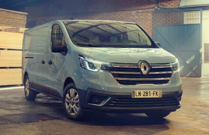 رينو Trafic E-Tech الجديدة