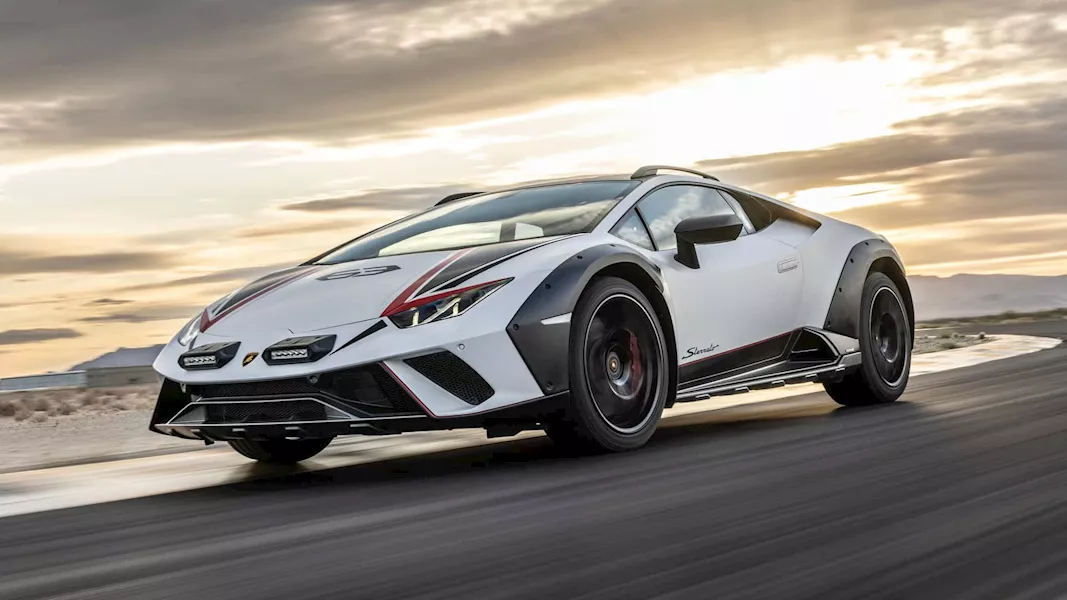 2024-lamborghini-huracan-sterrato-exterior-front-quarter (1)