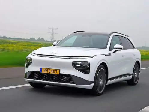1 سيارة إكس بينج G9 الـSUV