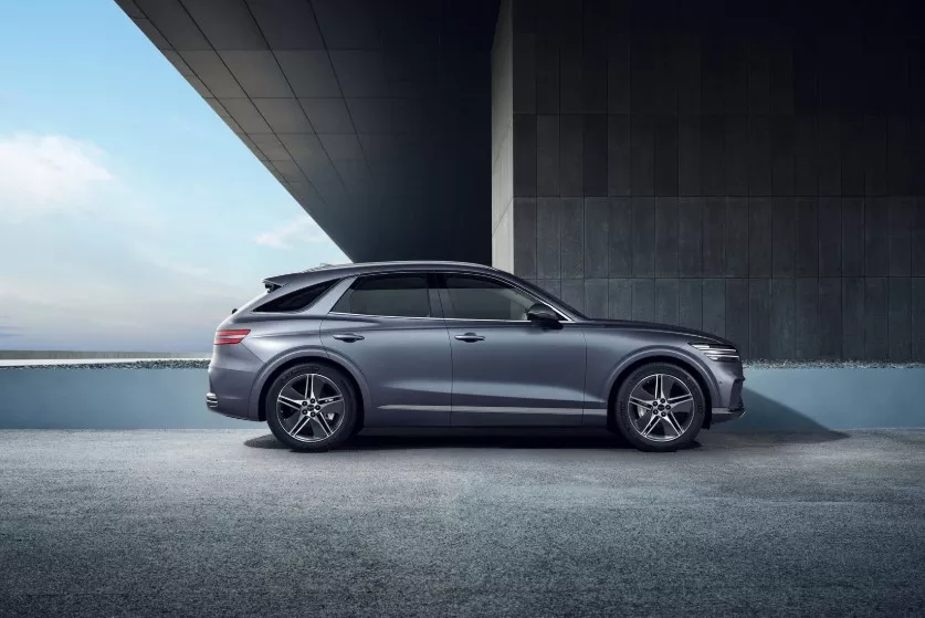 جينيسيس GV70 الكهربائية الجديدة