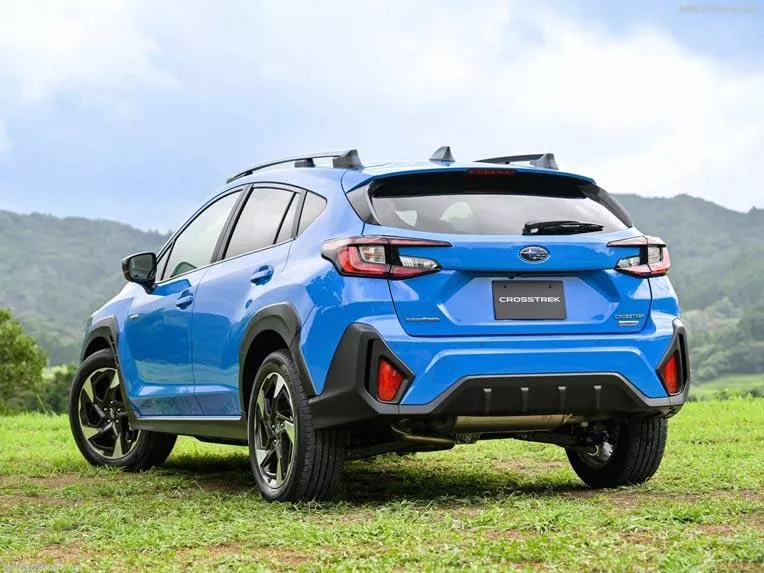 سوبارو كروس تريك