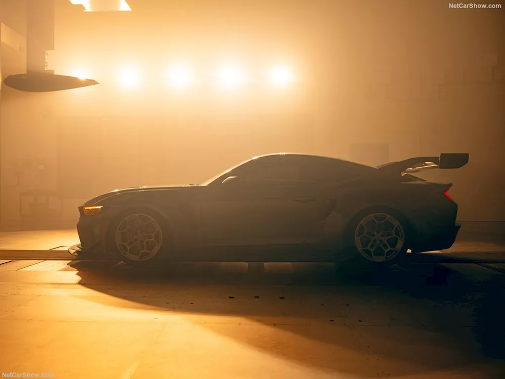 فورد Mustang الرياضية الجديدة