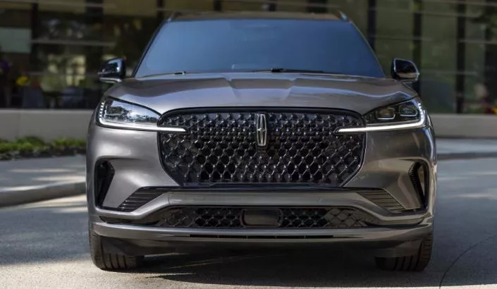 لنكولن أفياتور