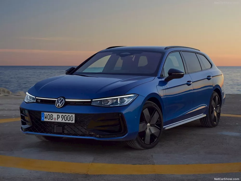 1 فولكس فاجن باسات Variant كومبي