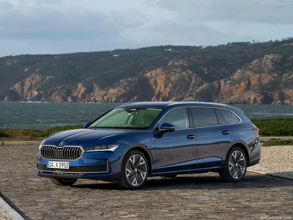 1 سكودا Superb كومبي موديل 2024