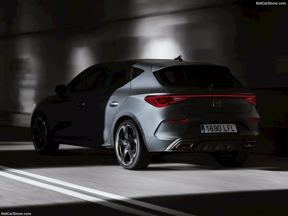 1 كوبرا Leon الجديدة